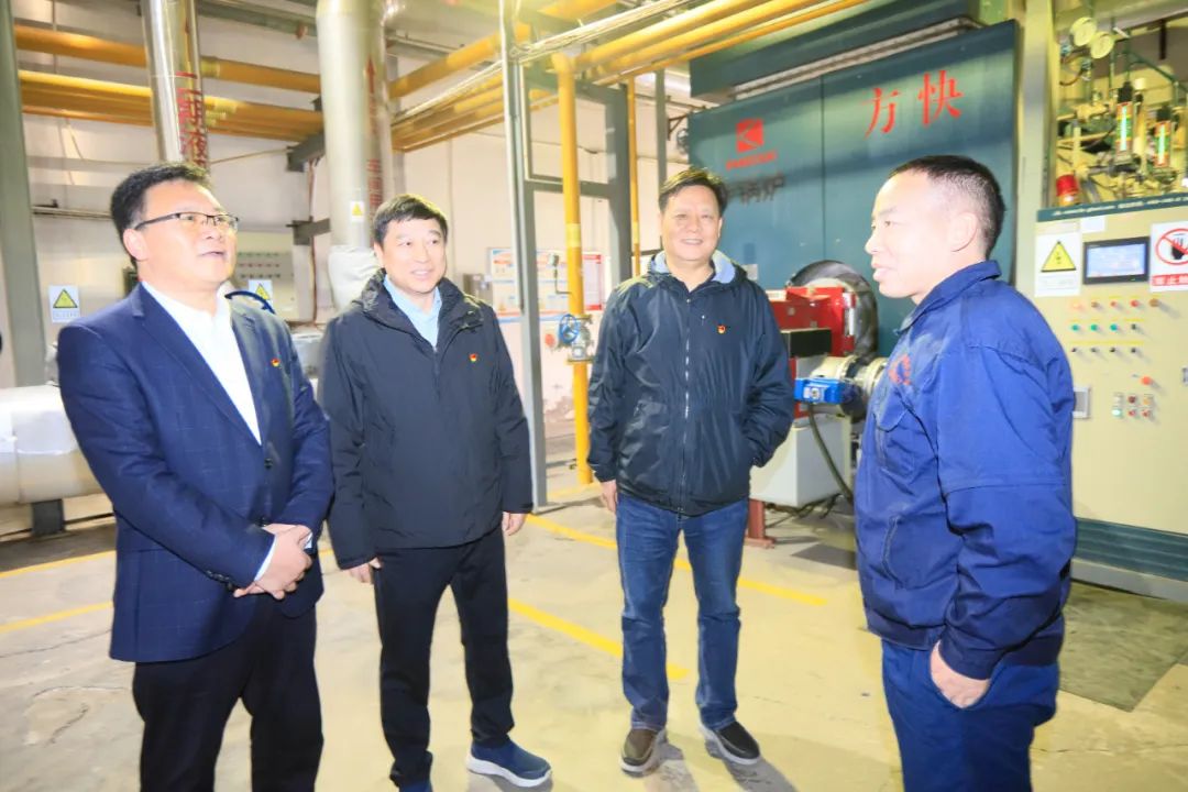 新春慰問送關(guān)懷——集團(tuán)黨委書記、董事長慰問春節(jié)期間堅守崗位的一線職工