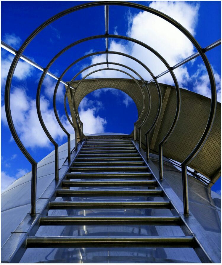 走進(jìn)工廠(chǎng) 走進(jìn)工廠(chǎng)