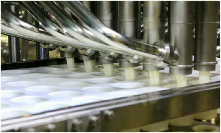 走進(jìn)工廠(chǎng) 走進(jìn)工廠(chǎng)