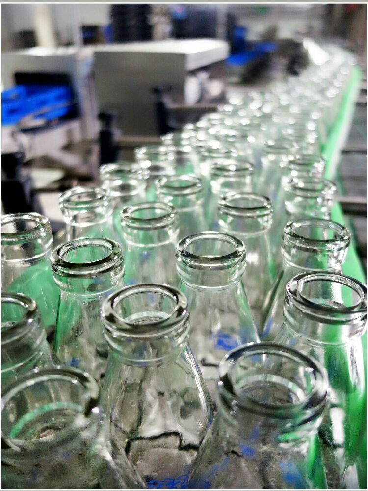 走進(jìn)工廠(chǎng) 走進(jìn)工廠(chǎng)