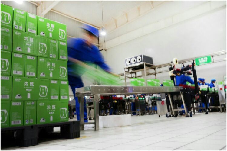 走進(jìn)工廠(chǎng) 走進(jìn)工廠(chǎng)