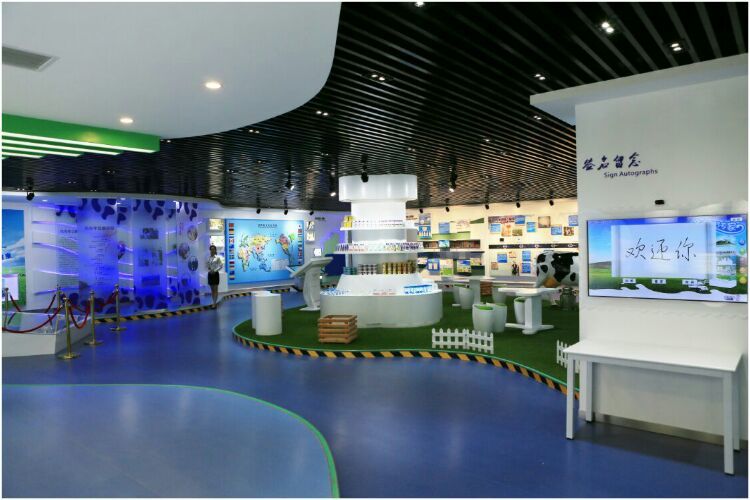 走進(jìn)工廠(chǎng) 走進(jìn)工廠(chǎng)